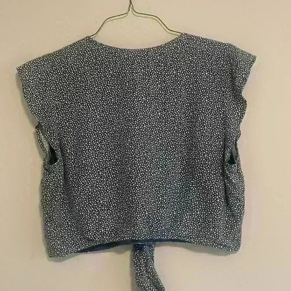 Abercrombie & Fitch Flutter Sleeve Crop Top - Picture 5 of 6